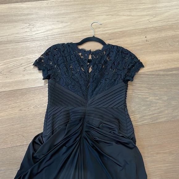 Adrianna Papell Formal Lace Black Gown Dress Size 2 - Picture 14 of 15